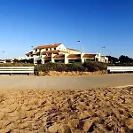 Logis Le Calluna Restaurant La Flottille Hotel Préfailles