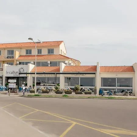 Logis Le Calluna Restaurant La Flottille מלון