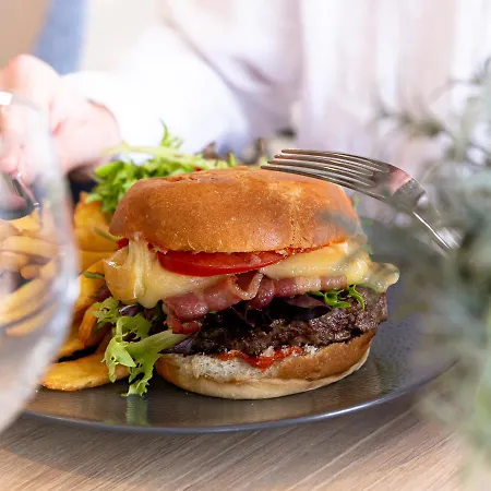 Logis Le Calluna Restaurant La Flottille 3*