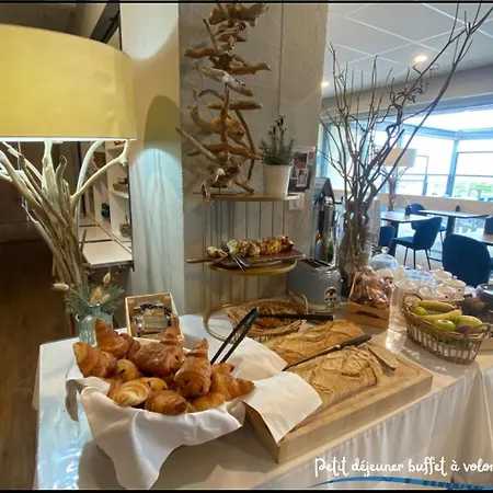 Logis Le Calluna Restaurant La Flottille 3*