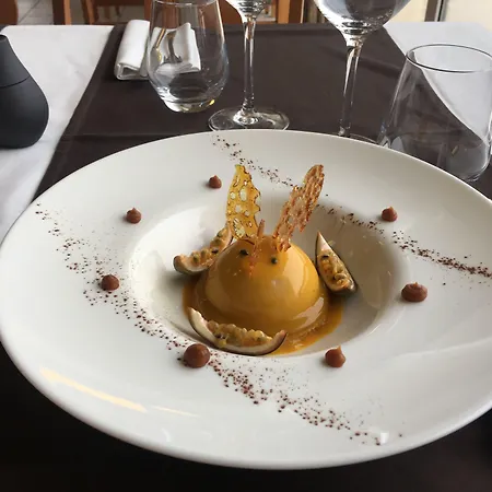 Logis Le Calluna Restaurant La Flottille מלון 3*