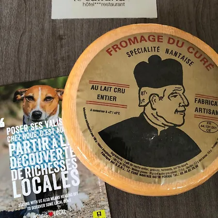 Logis Le Calluna Restaurant La Flottille מלון