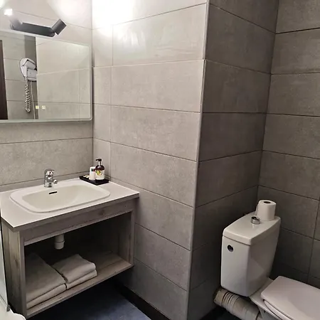 Hotel Logis Le Calluna Restaurant La Flottille Prefailles