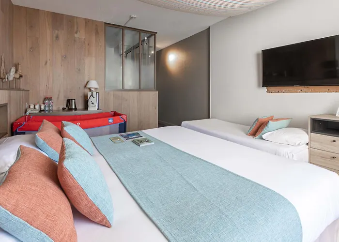 Logis Le Calluna Restaurant La Flottille Hotel