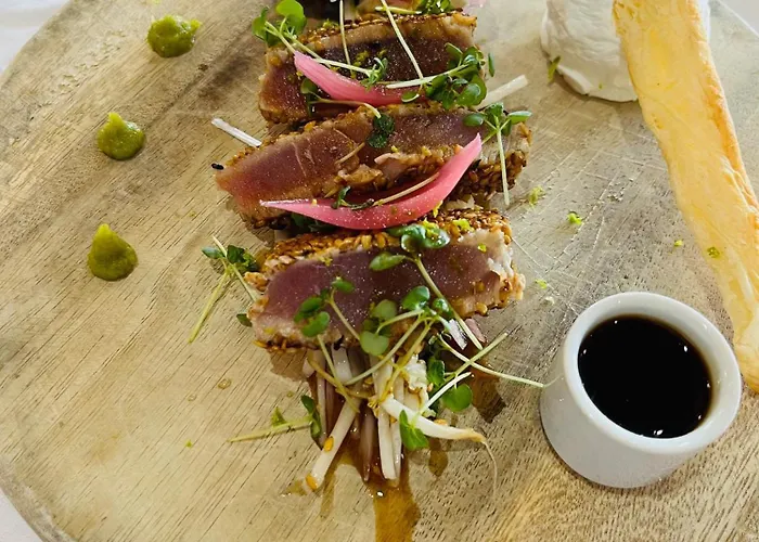 Logis Le Calluna Restaurant La Flottille Hotel 3*