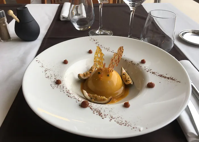 Logis Le Calluna Restaurant La Flottille Hotel 3*