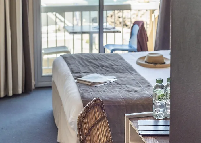 Logis Le Calluna Restaurant La Flottille Hotel 3*