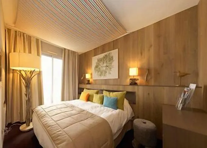 Logis Le Calluna Restaurant La Flottille Hotel