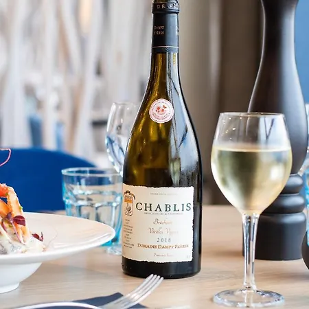 Logis Le Calluna Restaurant La Flottille Hotel 3*