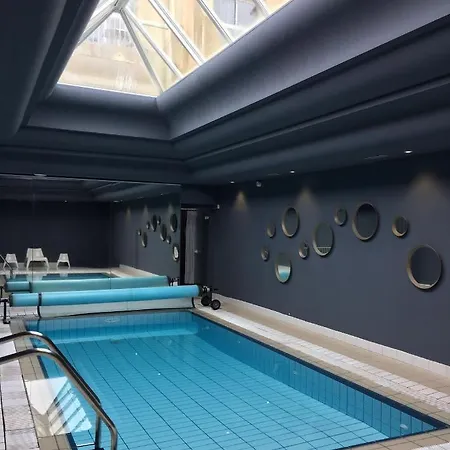 Hotel Logis Le Calluna Restaurant La Flottille 3*