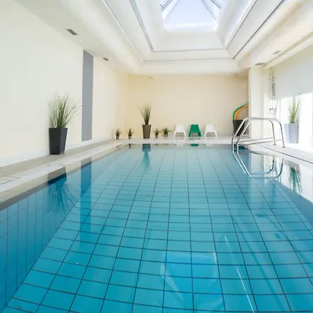 Logis Restaurant Le Calluna Hotel 3*