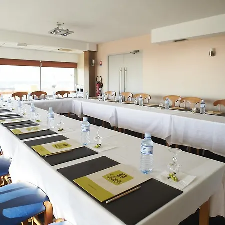 Hotel Logis Le Calluna Restaurant La Flottille 3*