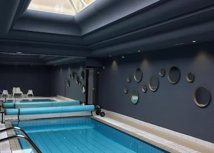 فندق Logis Le Calluna Restaurant La Flottille 3*