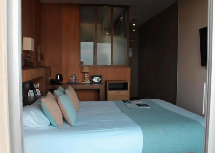 Logis Restaurant Le Calluna Hotel