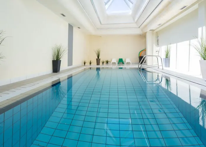 Logis Restaurant Le Calluna Hotel 3*