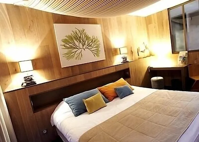 Logis Le Calluna Restaurant La Flottille فندق 3*