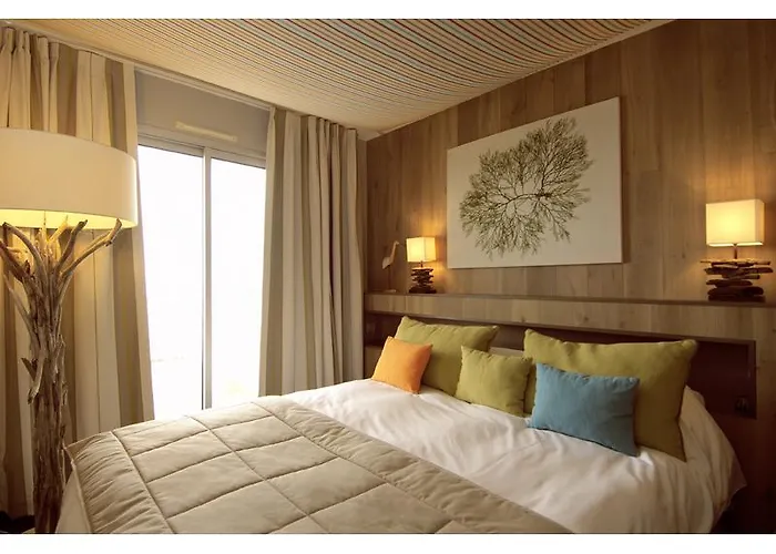 Hotel Logis Restaurant Le Calluna 3*