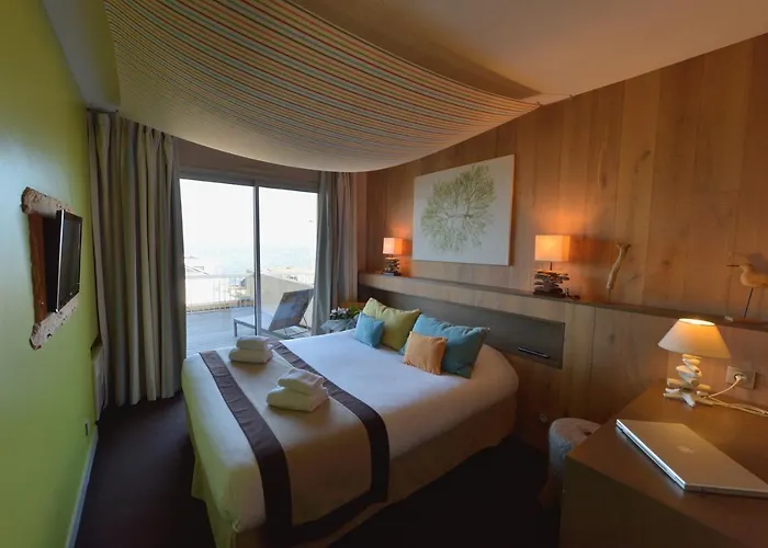 Logis Restaurant Le Calluna Hotel